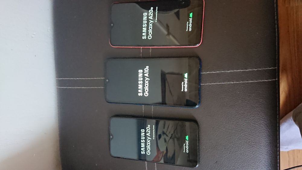 Samsung A20e și Samsung A10s