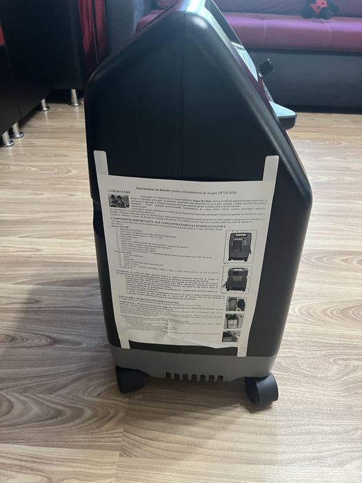 Concentrator de oxigen statiinar DeVilbiss 1025KS de 10 litri/minut, i