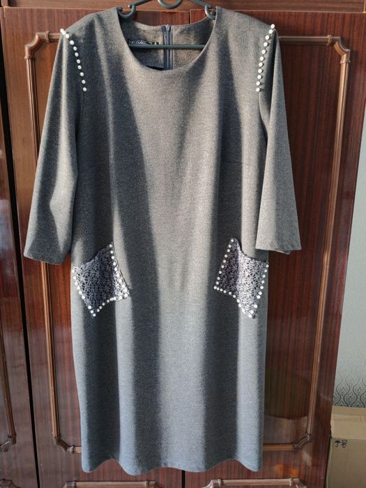 Платье б/у в хорошем состоянии