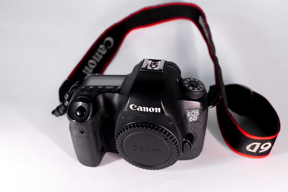 Фотоаппарат Canon 6D body