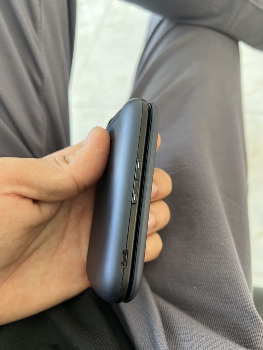 Samsung duos ochilib yopiladigan knopka kamerali 2 sim