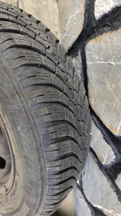 Doua seturi roti iarna/vara VW Golf 4