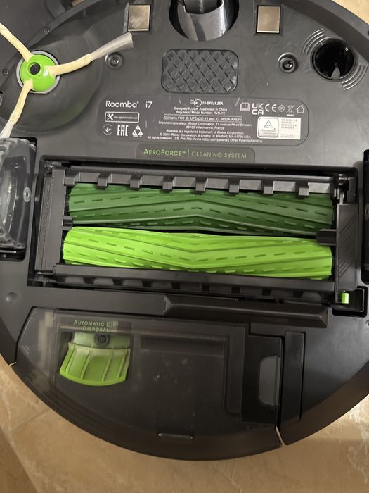 Робот iRobot i7+ roomba