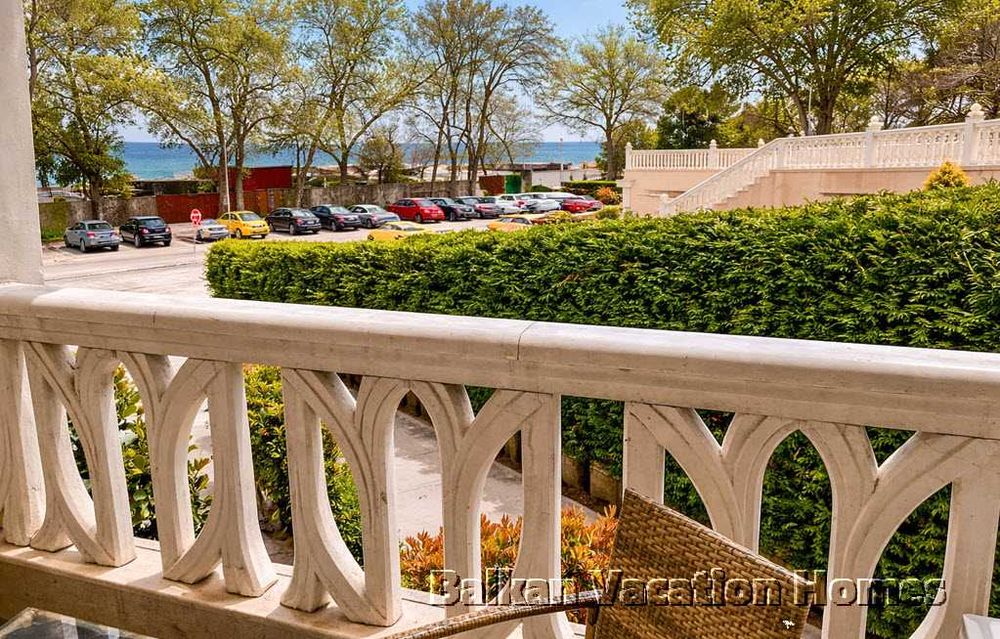 Тристаен апартамент с морска гледка във Varna Southbay Residence