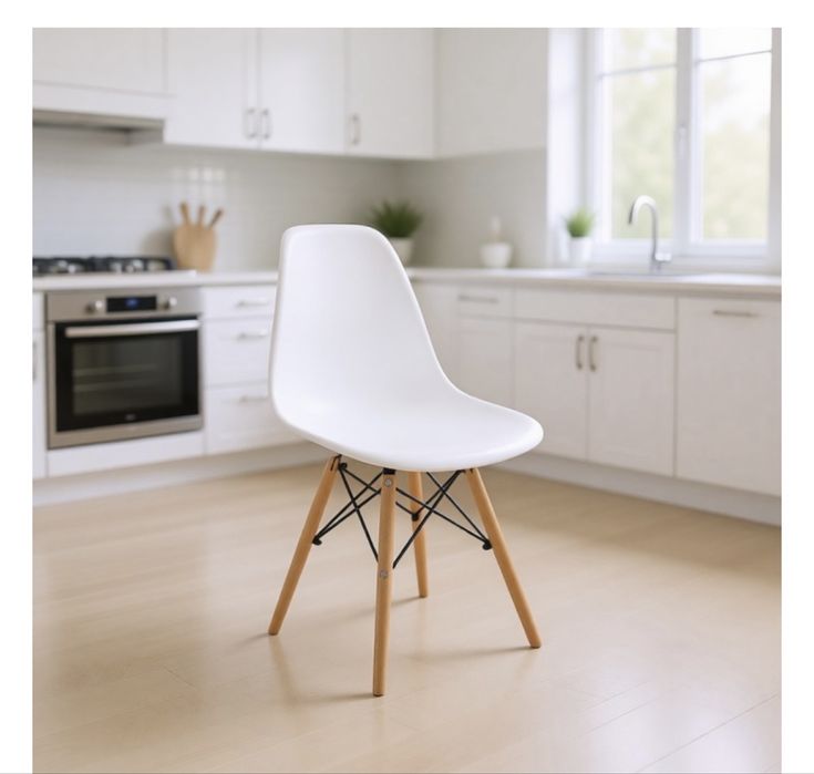Продам стол и стулья 2 шт