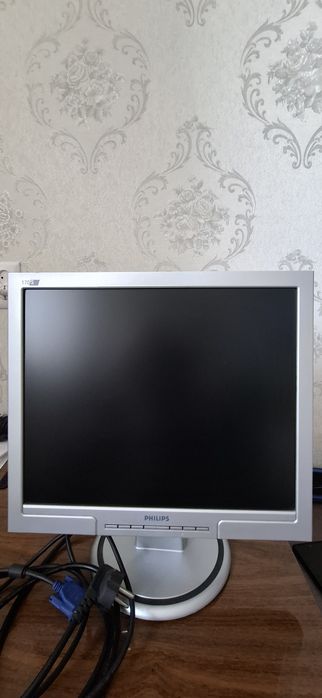 Монитор  Philips . Не дорого.