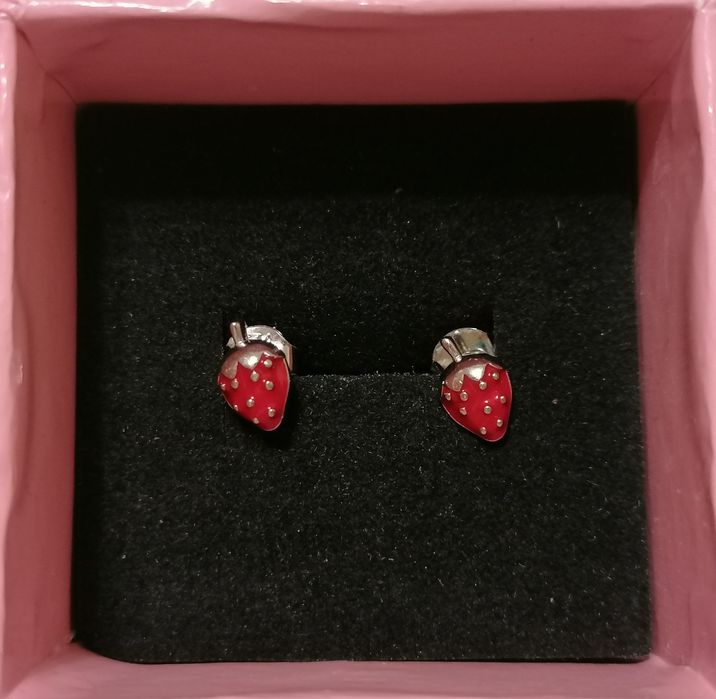 Малки сребърни обеци