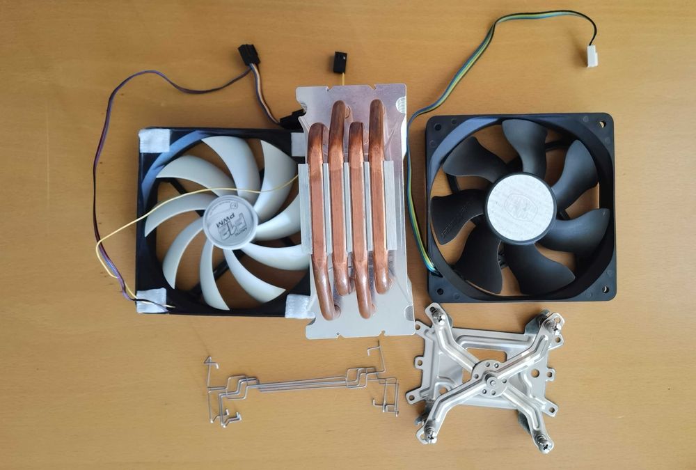 Продавам охладител – COOLER MASTER Hyper 212.