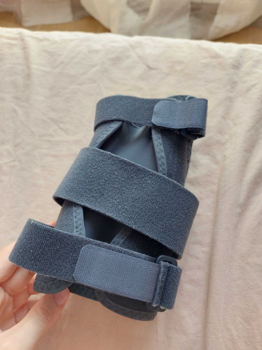 Шина за китка Манумед - лява ръка