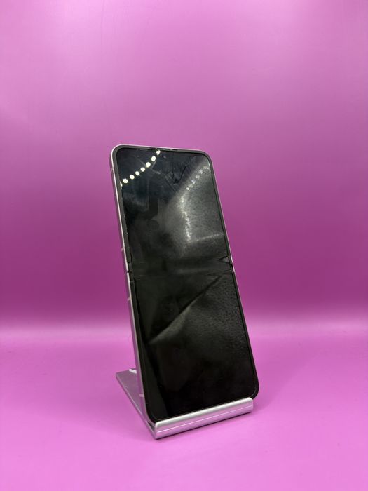 Samsung Z FLIP 6 256GB •Matei Amanet Margeanului•18643