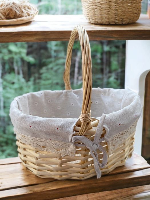 Корзины плетенные в асссортименте. Цена 5000 тг