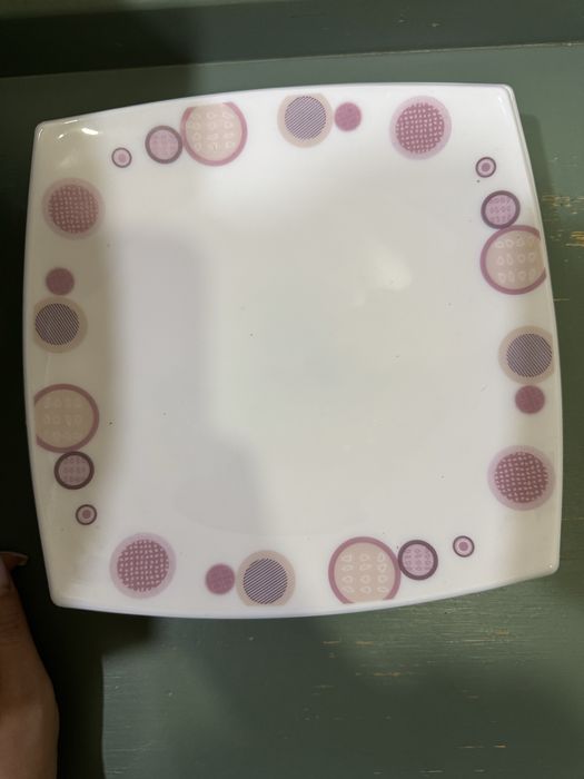 Продам посуду в отличном состоянии