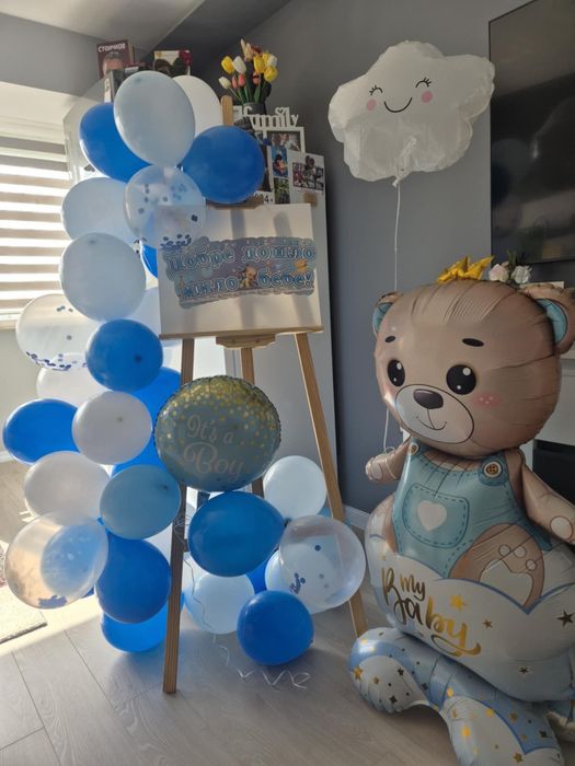 Арка, декоративни масички, поставки и обемни цифри под наем