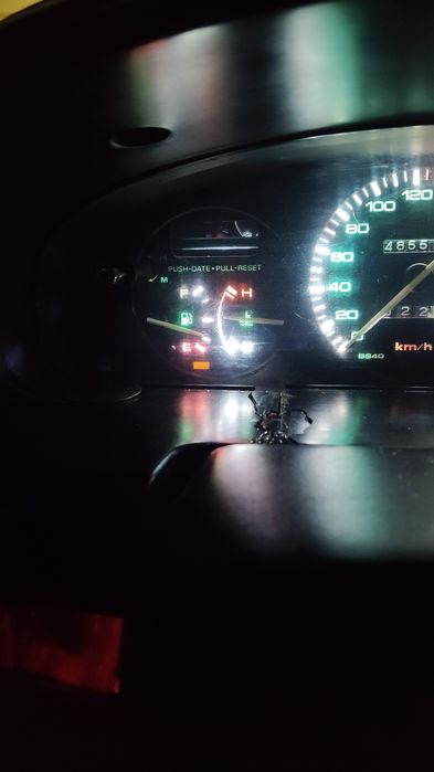 Продам Мазду 323