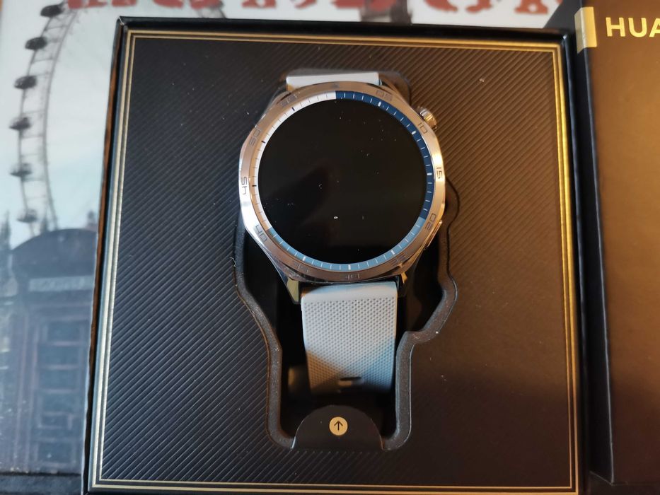Смарт часовник Huawei GT5