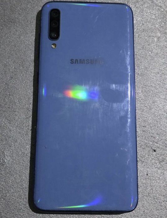 Samsung a 70 ,срочно