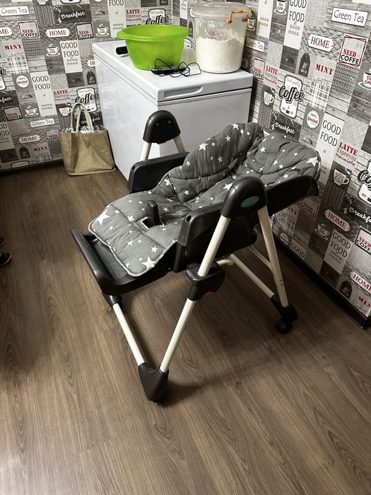 Стул для кормления.с рождения.