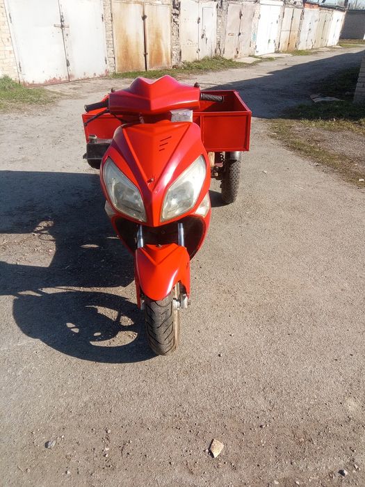 Продам мотороллер