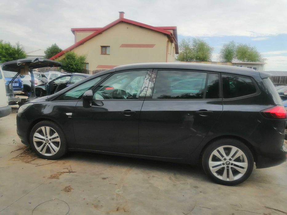 Dezmebram Opel Zafira C