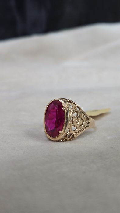 Кольцо с рубином