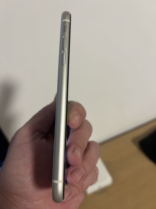Iphone 11 alb 10/10