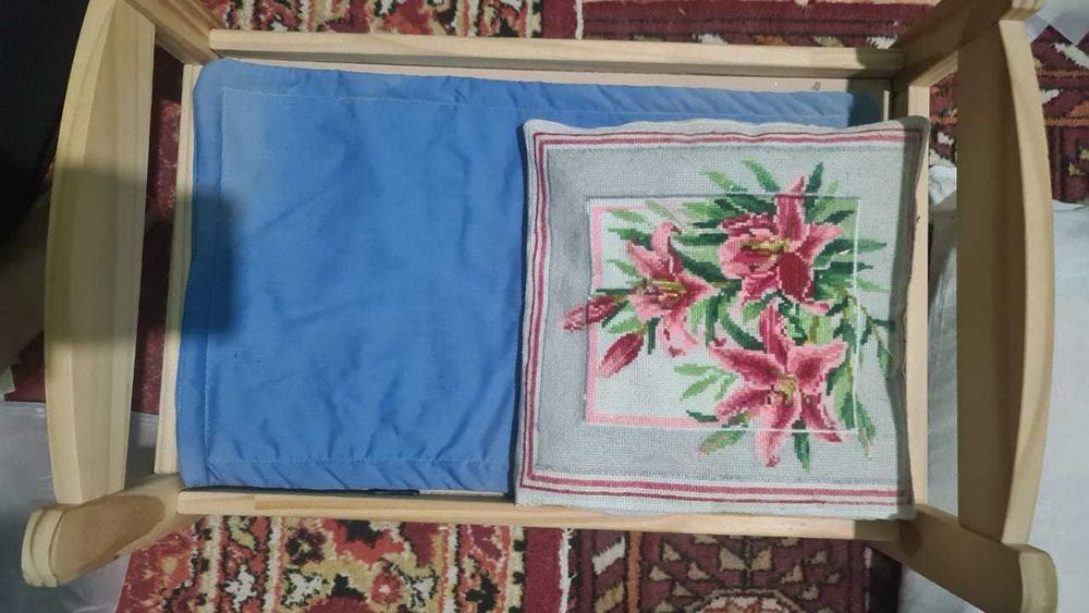 Игрушки, кукла, кроватка от 2000