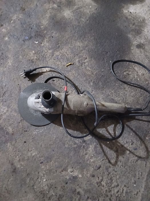 Продам болгарку сетевой