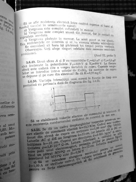 Cărți vechi de exerciții și teorie matematică și fizică