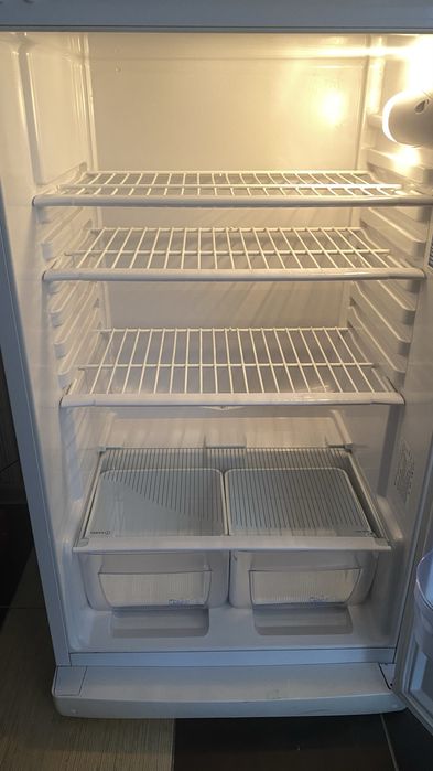Холодильник , indesit