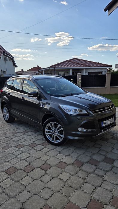 Ford Kuga (Titanium) 2.0 TDCi 180 CP 4x4 PowerShift 2016