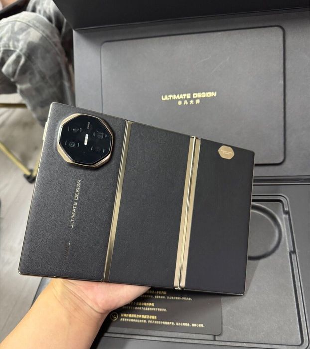 Huawei Xt ultumate desigin 16/1Tb red black global