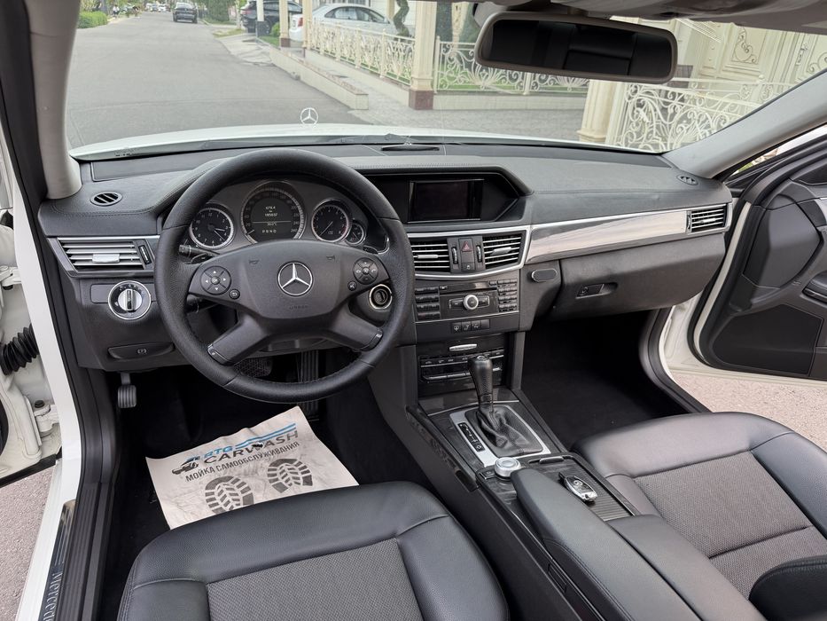 Mersedes W212 QAYTA JIXOZ EMASS!!! 2011Состаяние Идеално Пробег 182000