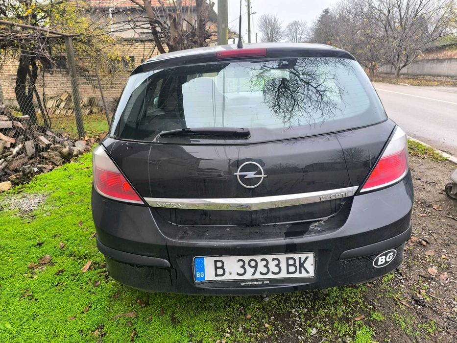 Продавам Opel Astra