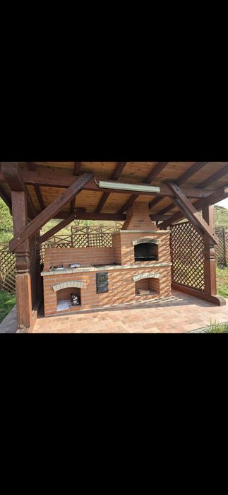 Execut case la rosu, finisari , acoperisuri , seminee, gratare