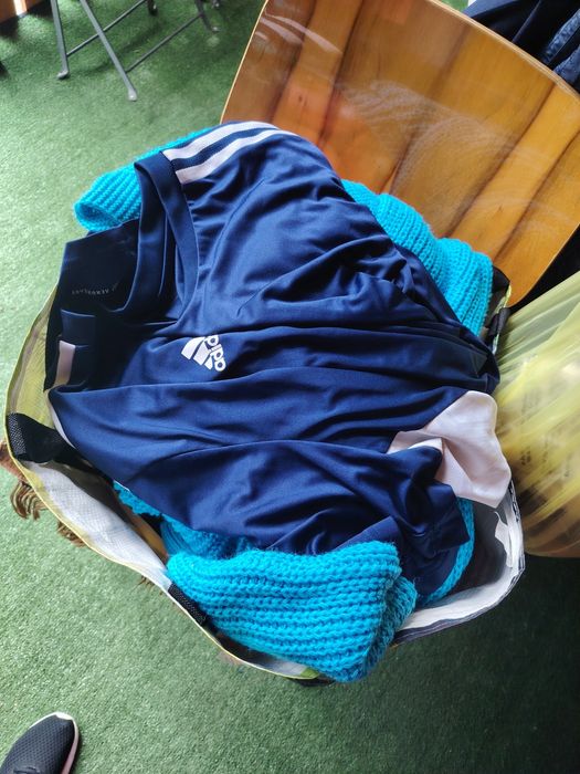 Lot haine 25 de bucăți mixate dama și barbat