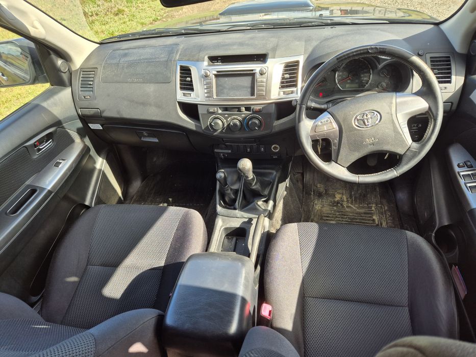 Dezmembrez Toyota Hilux 2012-2016 2.5 2KD-FTV