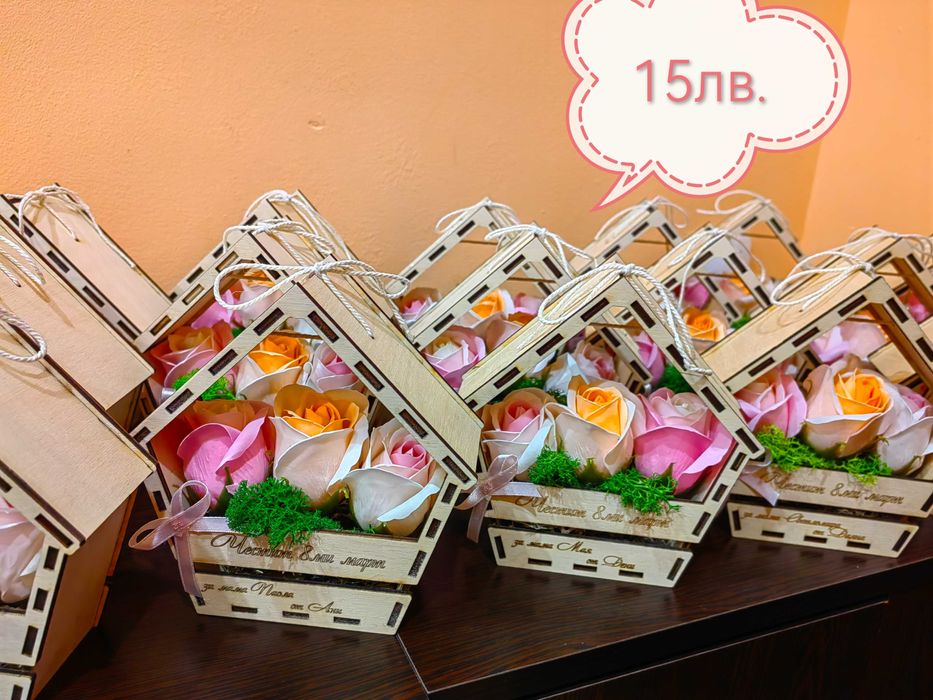 Цветни кошнички със сапунени цветя и скандинавски мъх