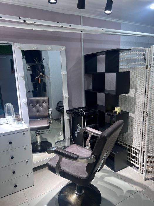 Сдам парикмахерское кресло