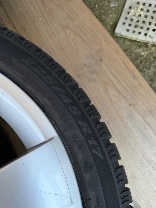Jante 5x112 r17 225 45 pirelli iarna