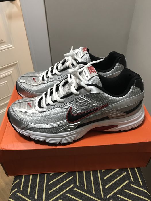 Кроссовки Nike initiator