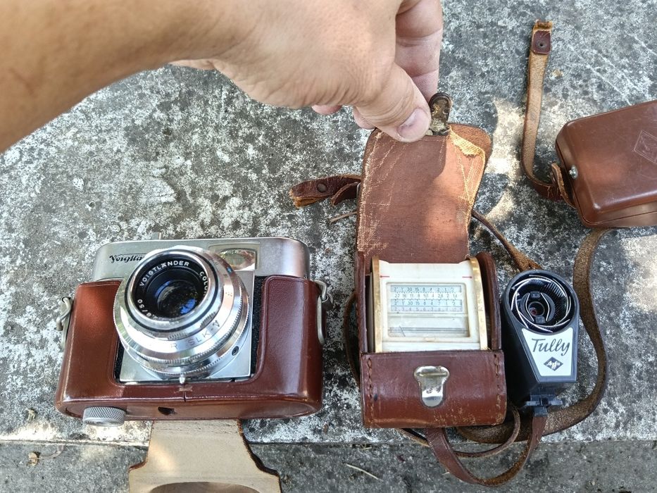 Camera foto  Voigtlander vito BR, cu blitz Agfa Tully , Olympus XA2 blitz A11

Camera foto Olympus XA2 cu blitz A11, in perfectă stare- 1000 lei