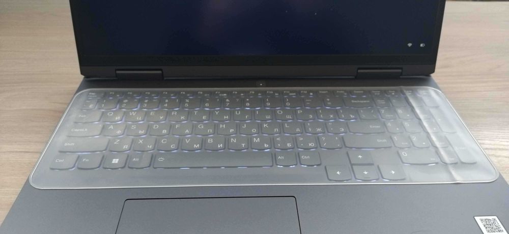 Защитная силиконовая пленка для ноутбука клавиатуры прозрачная