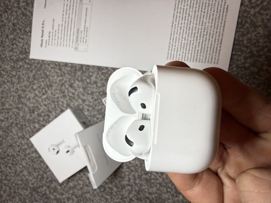 Airpods 4 with anc