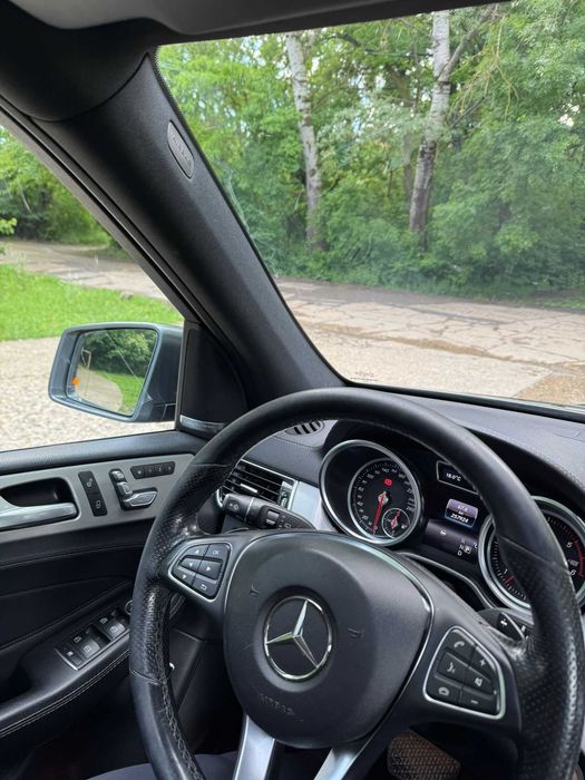 Mercedes-Benz GLE 350