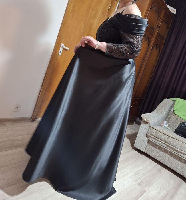 Rochie de seara, eleganta,purtata doar câteva ore!