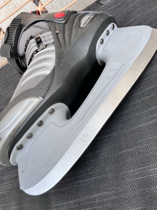 Patine gheata marime 40