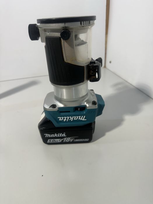 Makita DRT 50 masina de frezat