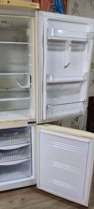 Холодильник самсунг