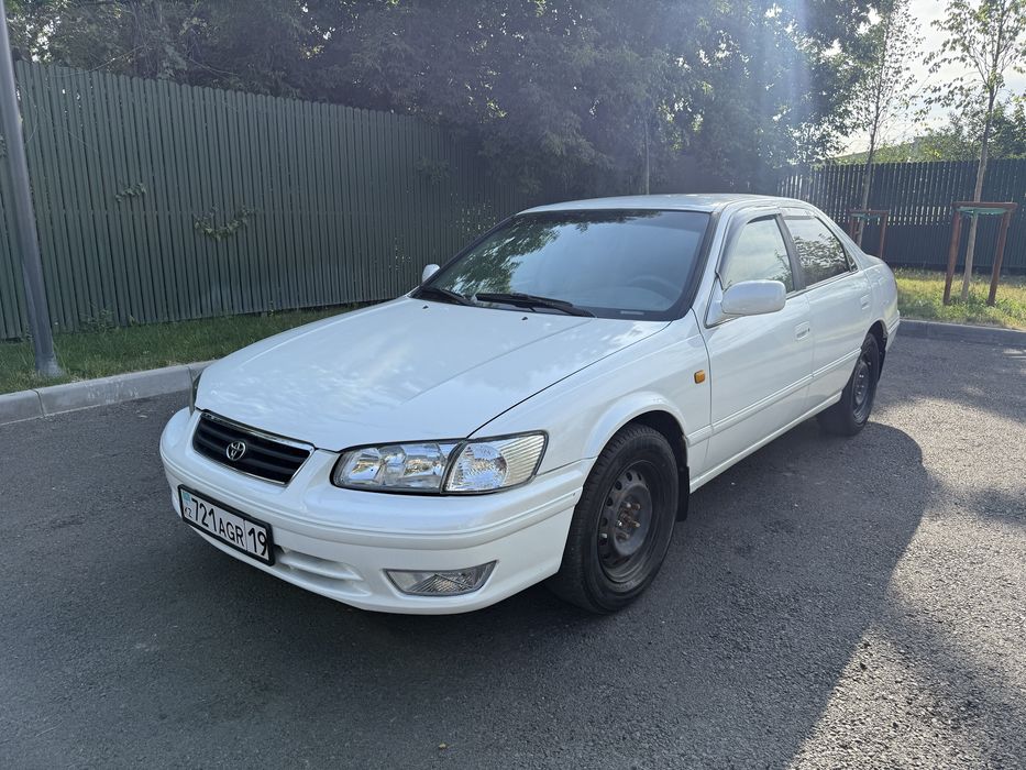 Toyota camry 1997 года