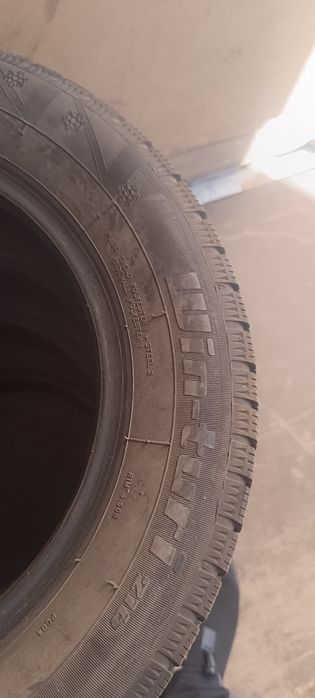 Авто шины 145,70,12
